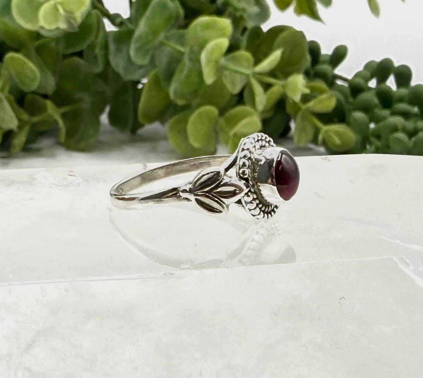 Garnet Gemstone Ring - Sterling Silver/.925