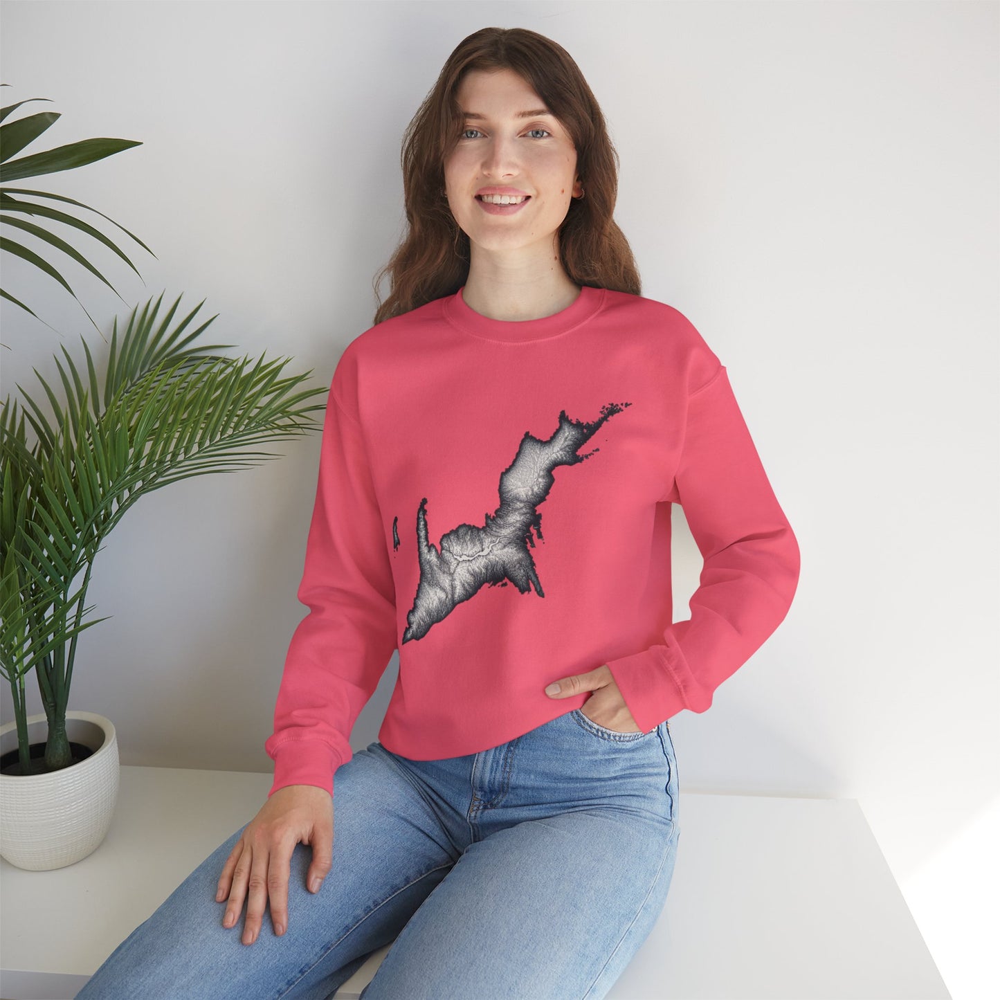 Cozy Map Design Crewneck Sweatshirt - Perfect for Outdoor Lovers