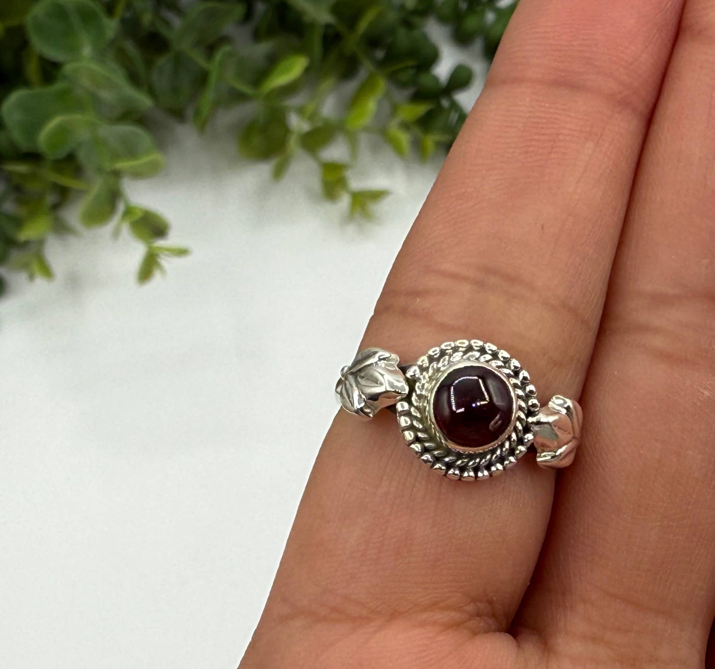 Garnet Gemstone Ring - Sterling Silver/.925