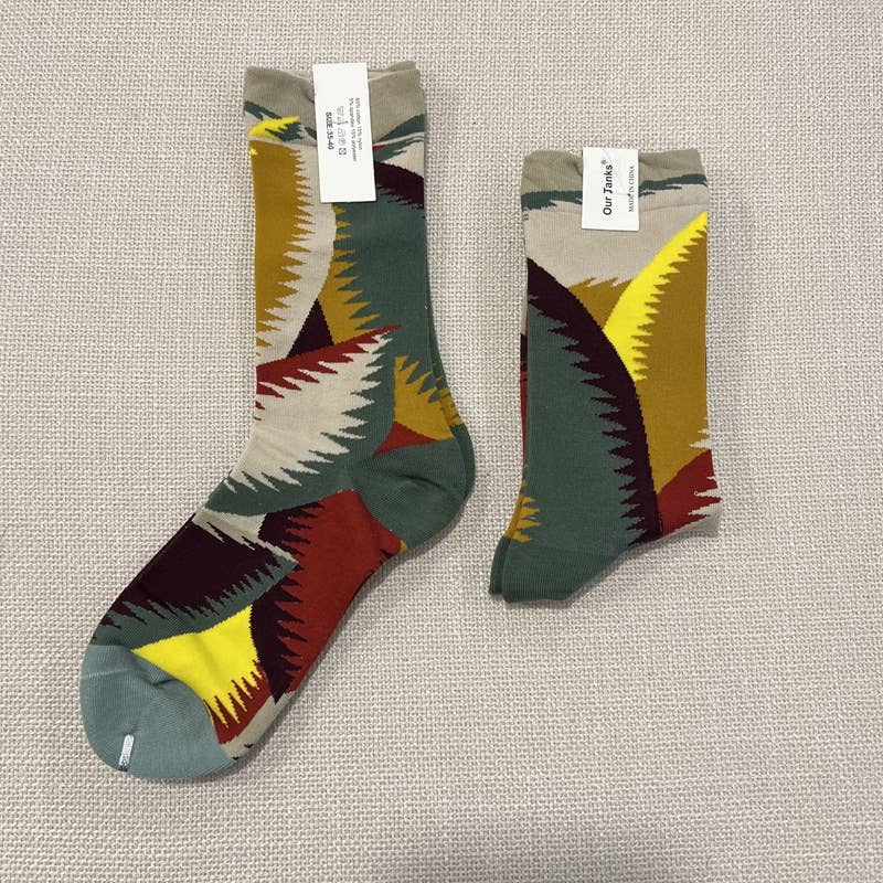 Retro oil painting style colorful print mid-calf socks