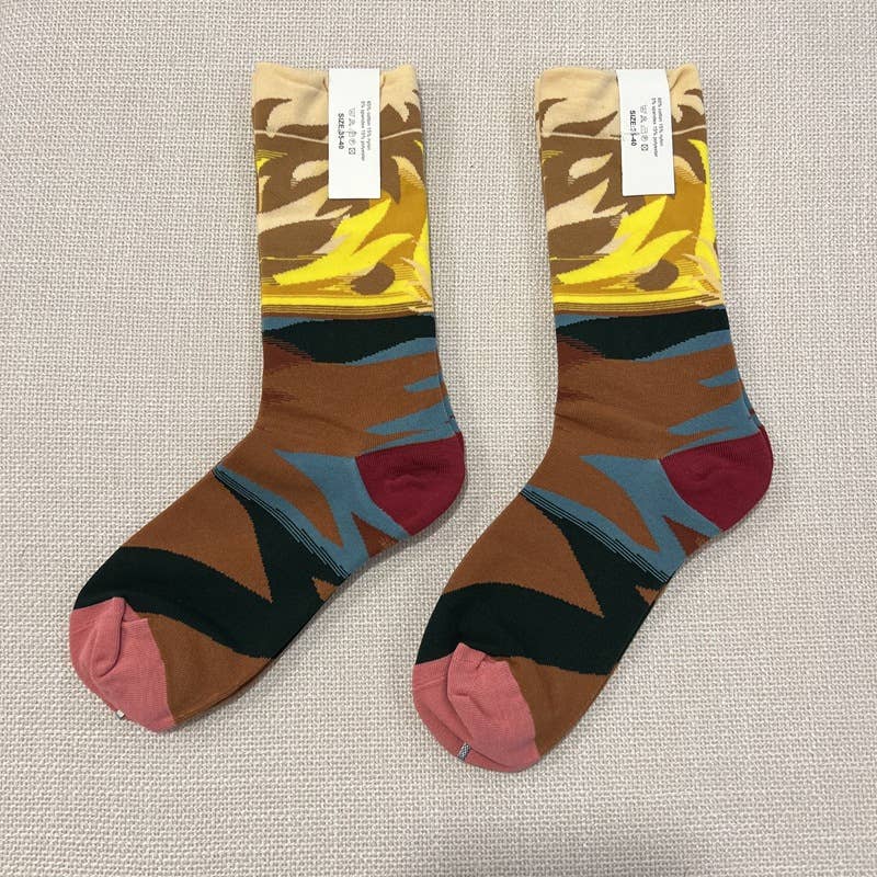 Retro oil painting style colorful print mid-calf socks