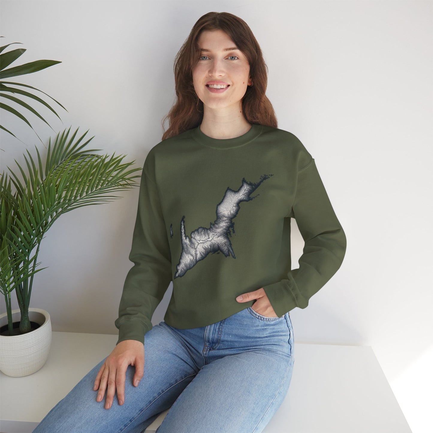 Cozy Map Design Crewneck Sweatshirt - Perfect for Outdoor Lovers
