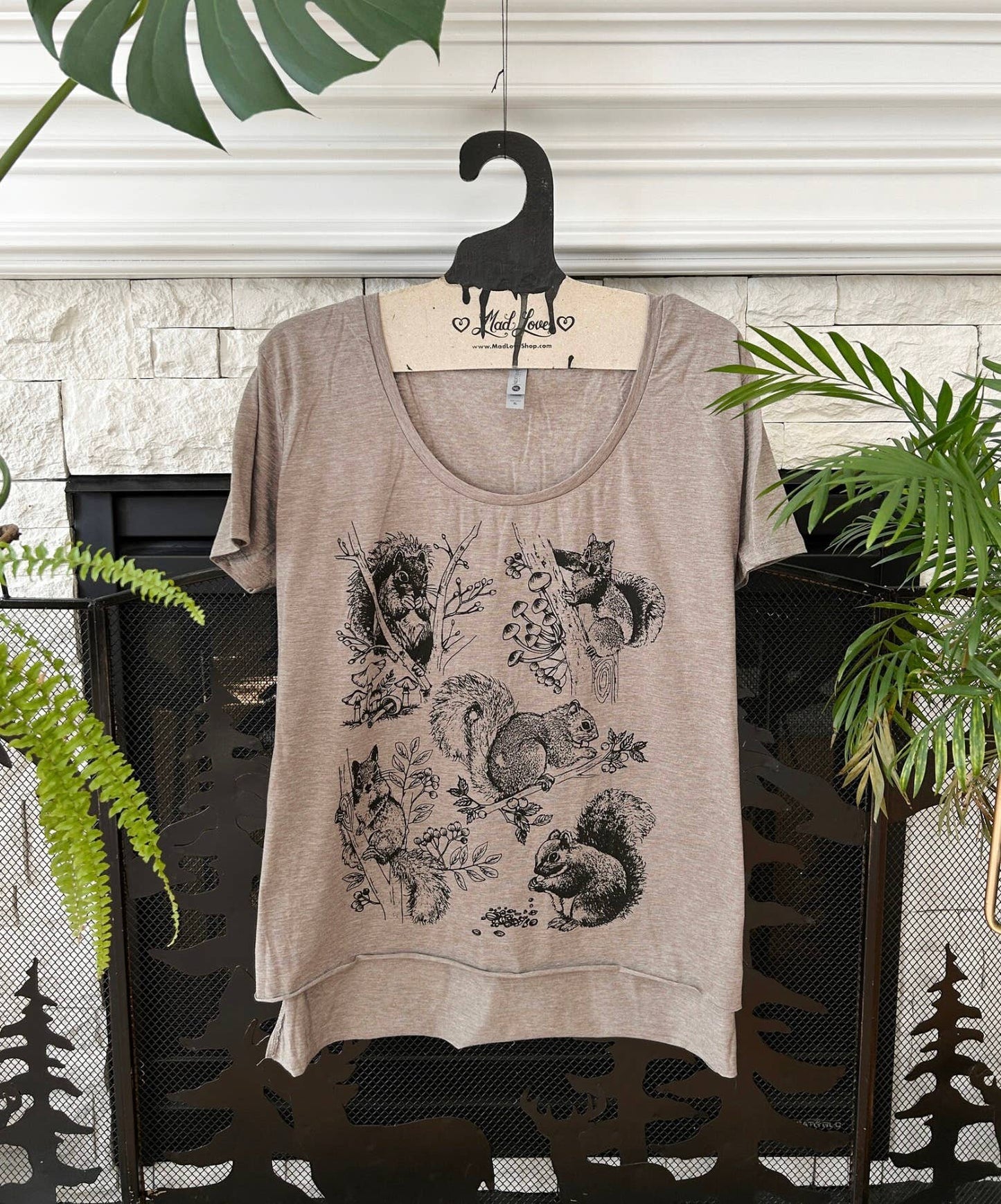 Heather Natural Unisex or Ladies Tee with Squirrels
