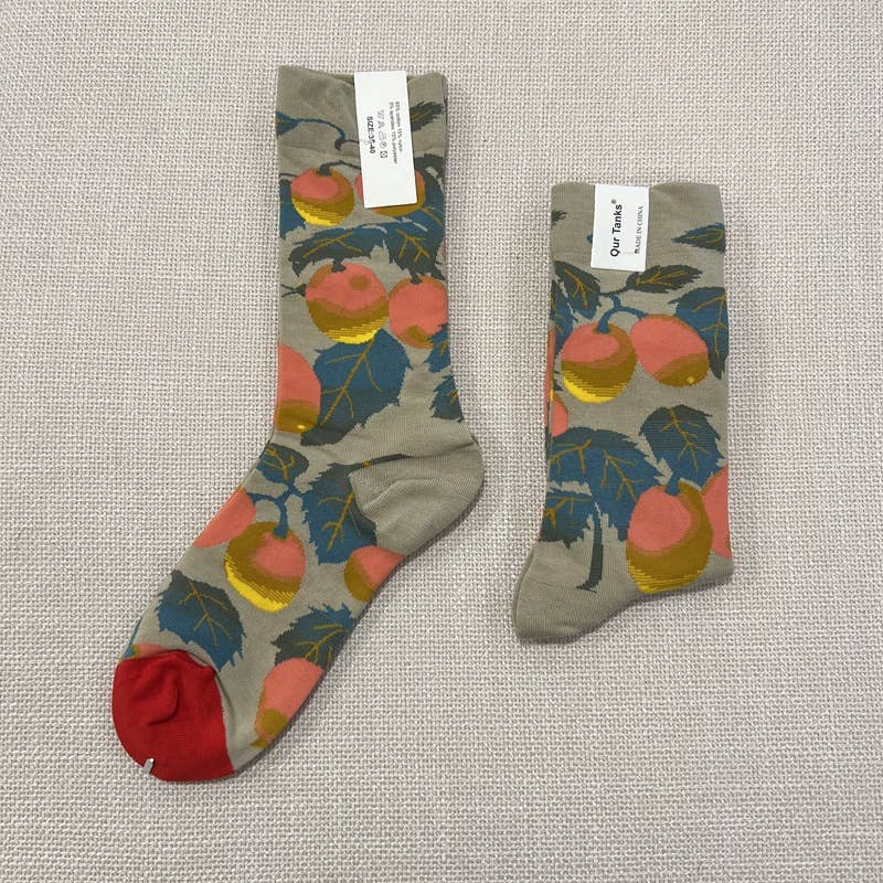 Retro oil painting style colorful print mid-calf socks