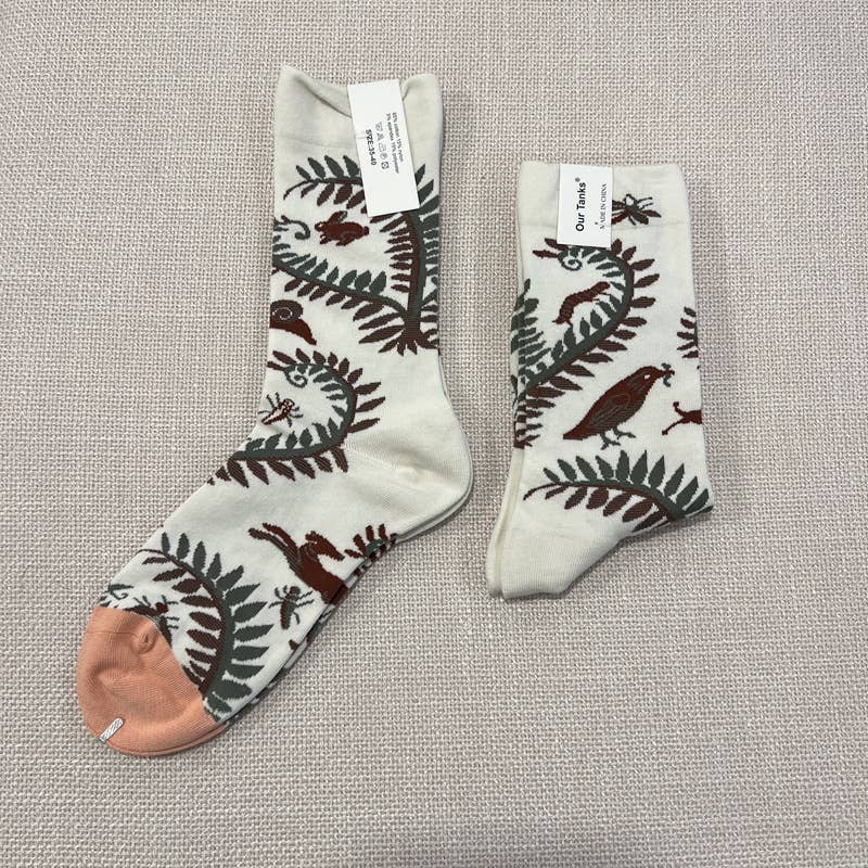 Retro oil painting style colorful print mid-calf socks